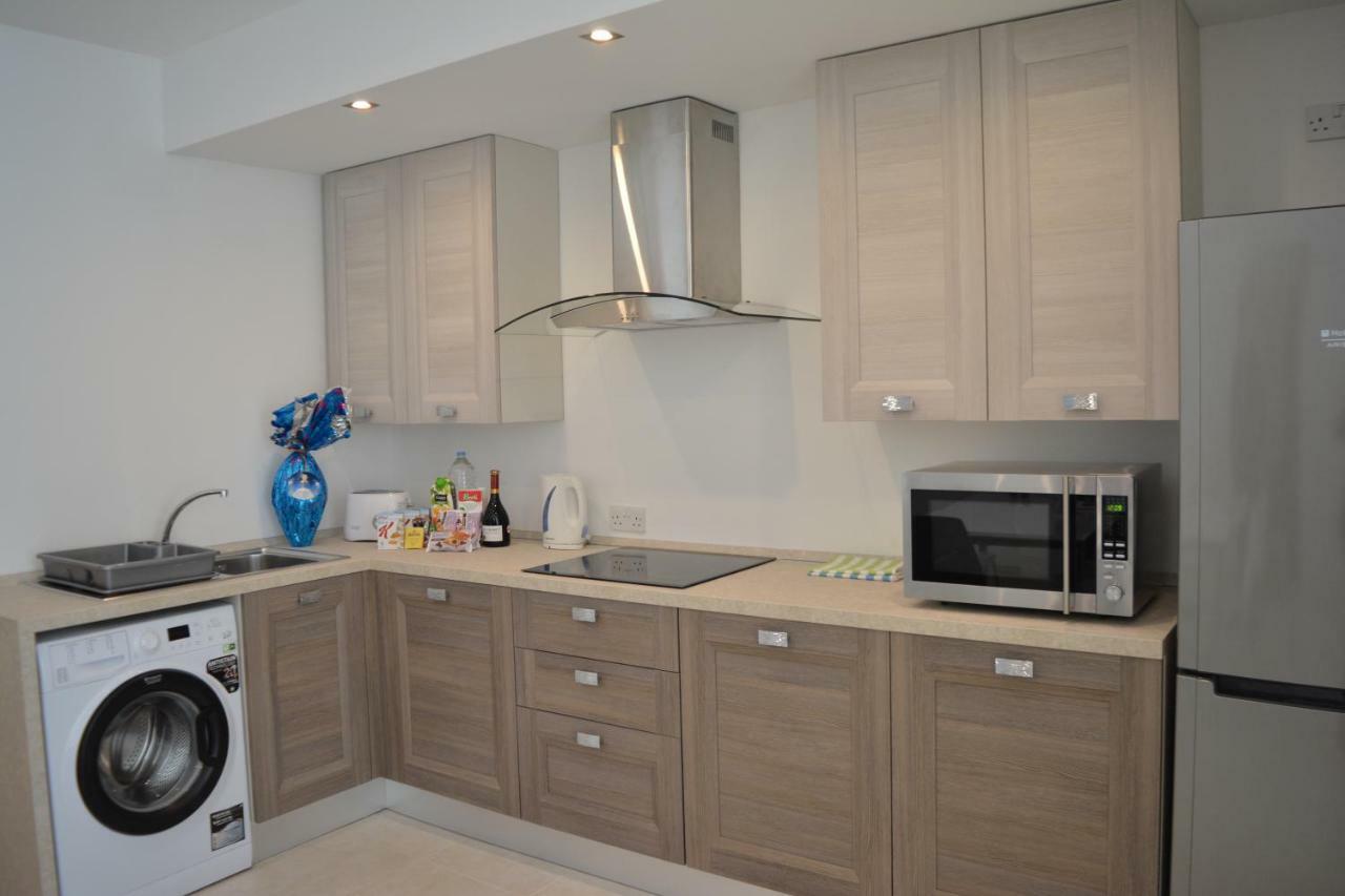 Hortensia 2 Bedroom Apartment St. Paul's Bay Dış mekan fotoğraf