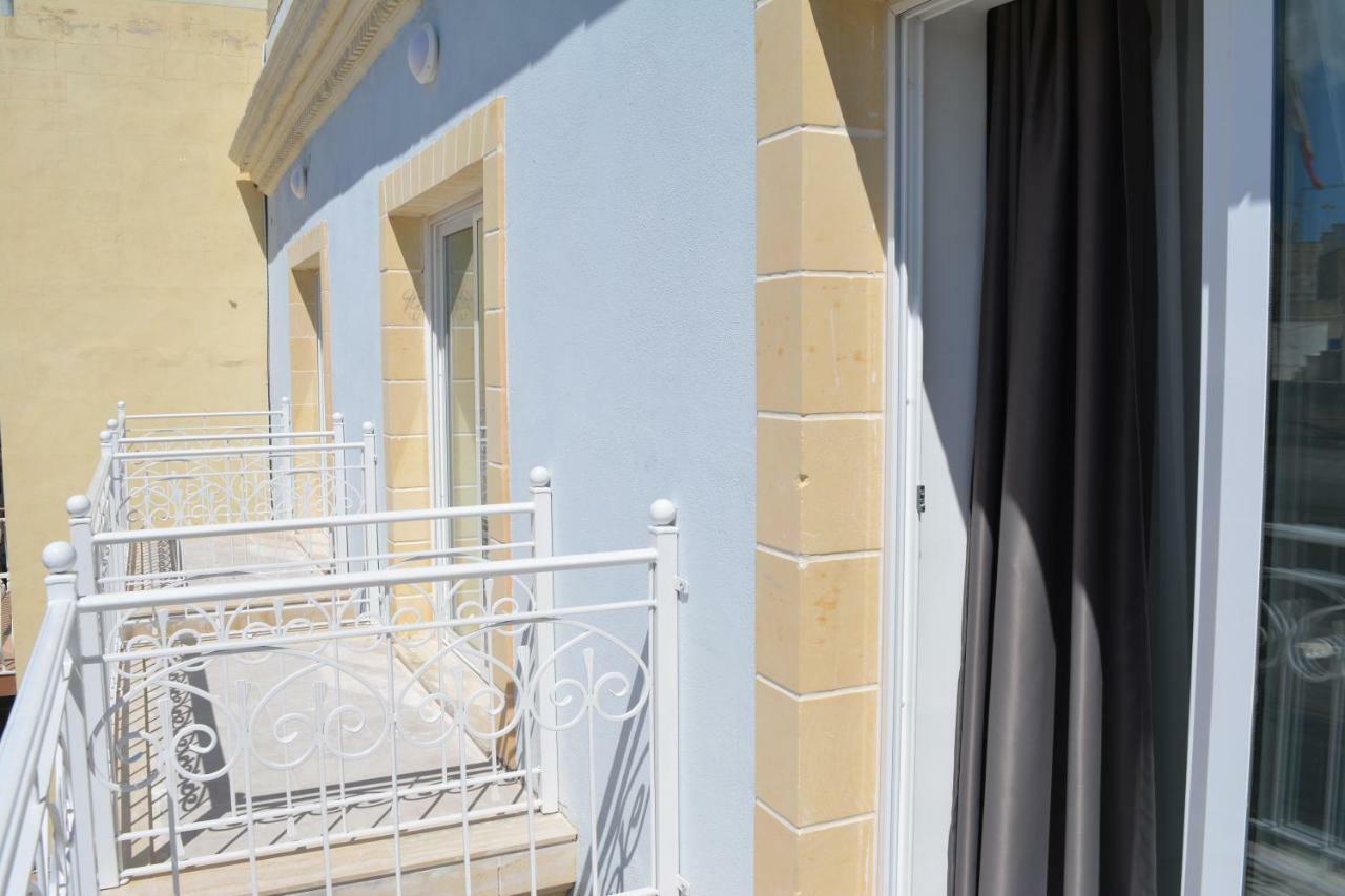 Hortensia 2 Bedroom Apartment St. Paul's Bay Dış mekan fotoğraf